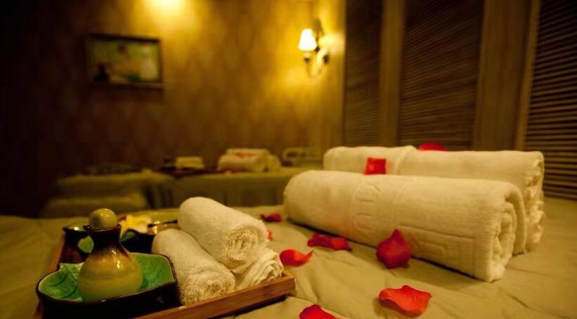 武汉江夏高端水疗spa会馆就这样带着清风月静抚慰了光阴悲喜